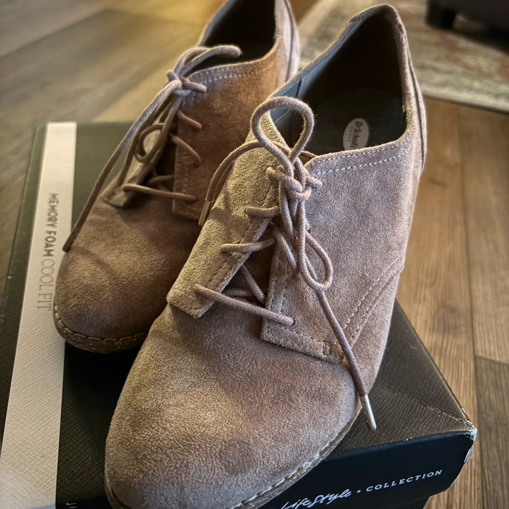 Dr. Scholl's Tan Faux Suede Lace-Up Boots